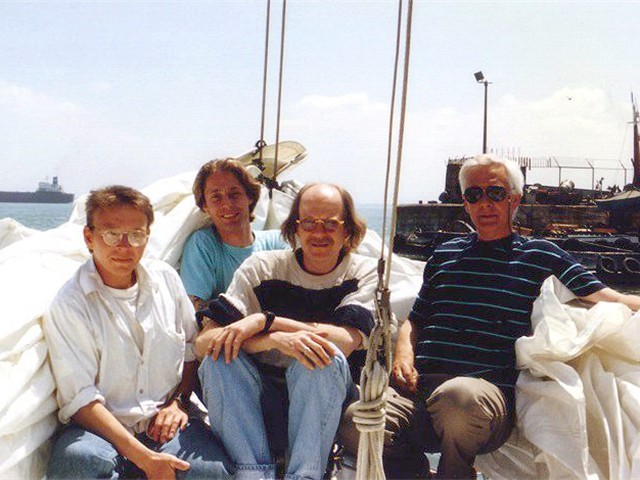På vej over Atlanten,<br>
Lissabon 25. april 1992
